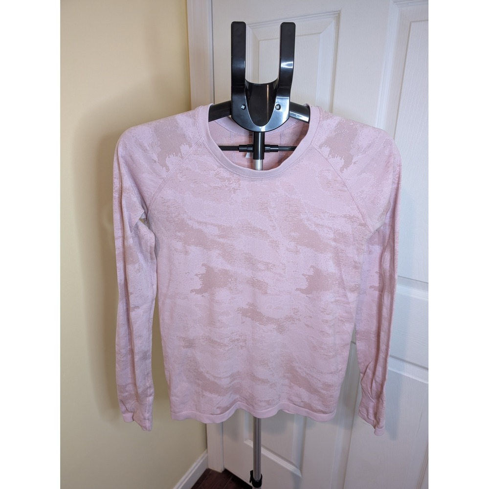 Athleta Momentum Camo Top Pink Seamless Thumbhole -‎ Size M